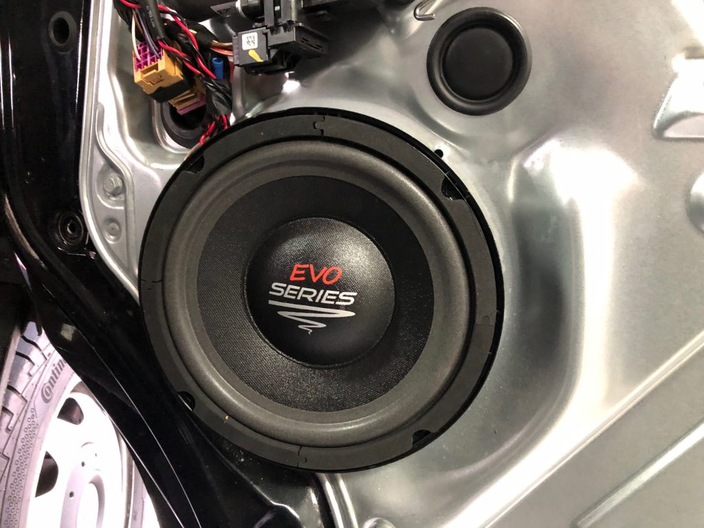 Sound-Upgrades aufwertung Ihrer Musikanlage mit DSP Verstärkern, alles unsichtbare Nachrüstungen in BMW Mercedes